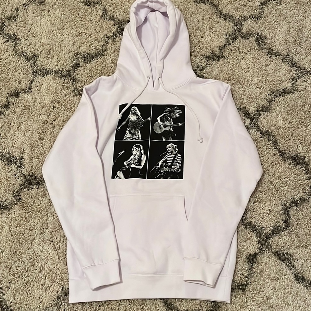 BRAND NEW NEVER WORN TAYLOR SWIFT ERAS TOUR HOODIE (Concert Merch)